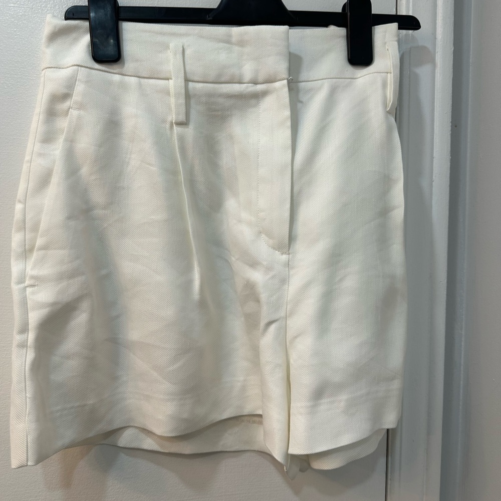 Reiss Cream Skorts Elegant Versatile Style